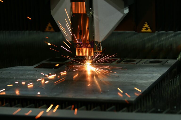 Máquina de corte a laser